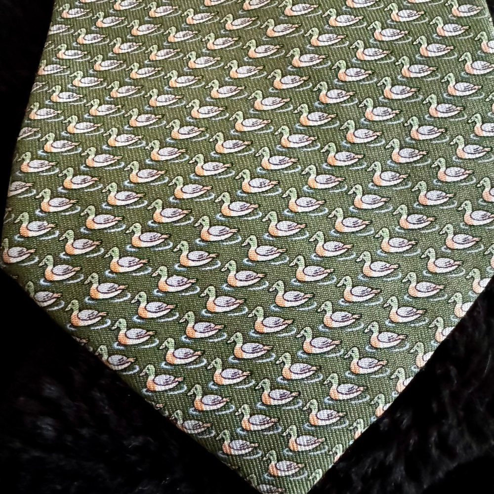 Vineyard Vines Silk Duck Tie